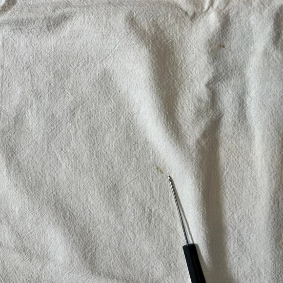 Vintage Embroidered Tea Towel Glasses Floral Design Pink Scallop Edge Kitchen - Picture 7 of 11